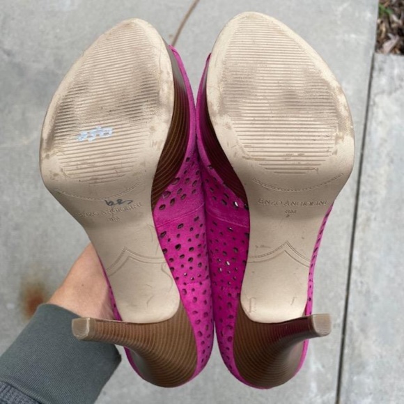 ENZO Pink Suede Sully Laser Cut Out Platform Heels NEW - Picture 8 of 9